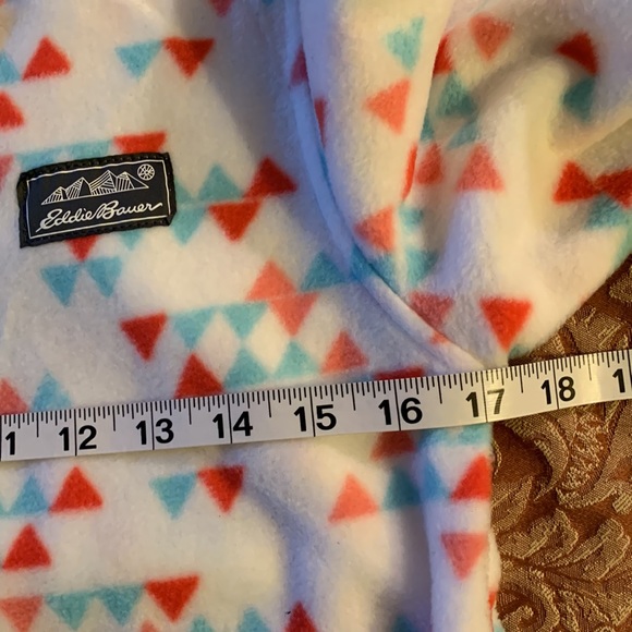 Eddie Bauer. NWT. Girls light pullover top. Beautiful southwestern desig… - Picture 5 of 10